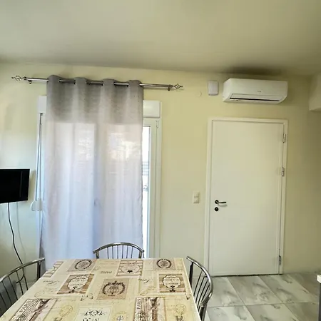 Adoniss Apartmentss Paralia Dionysiou Exterior photo